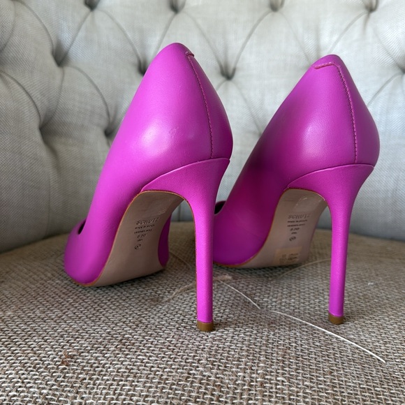 Schutz like new heels - Picture 2 of 4